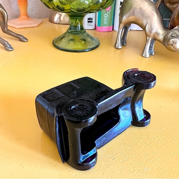 VINTAGE BOYD ART GLASS TAXICAB AMETHYST DEEP PURPLE - Picture 3 of 5